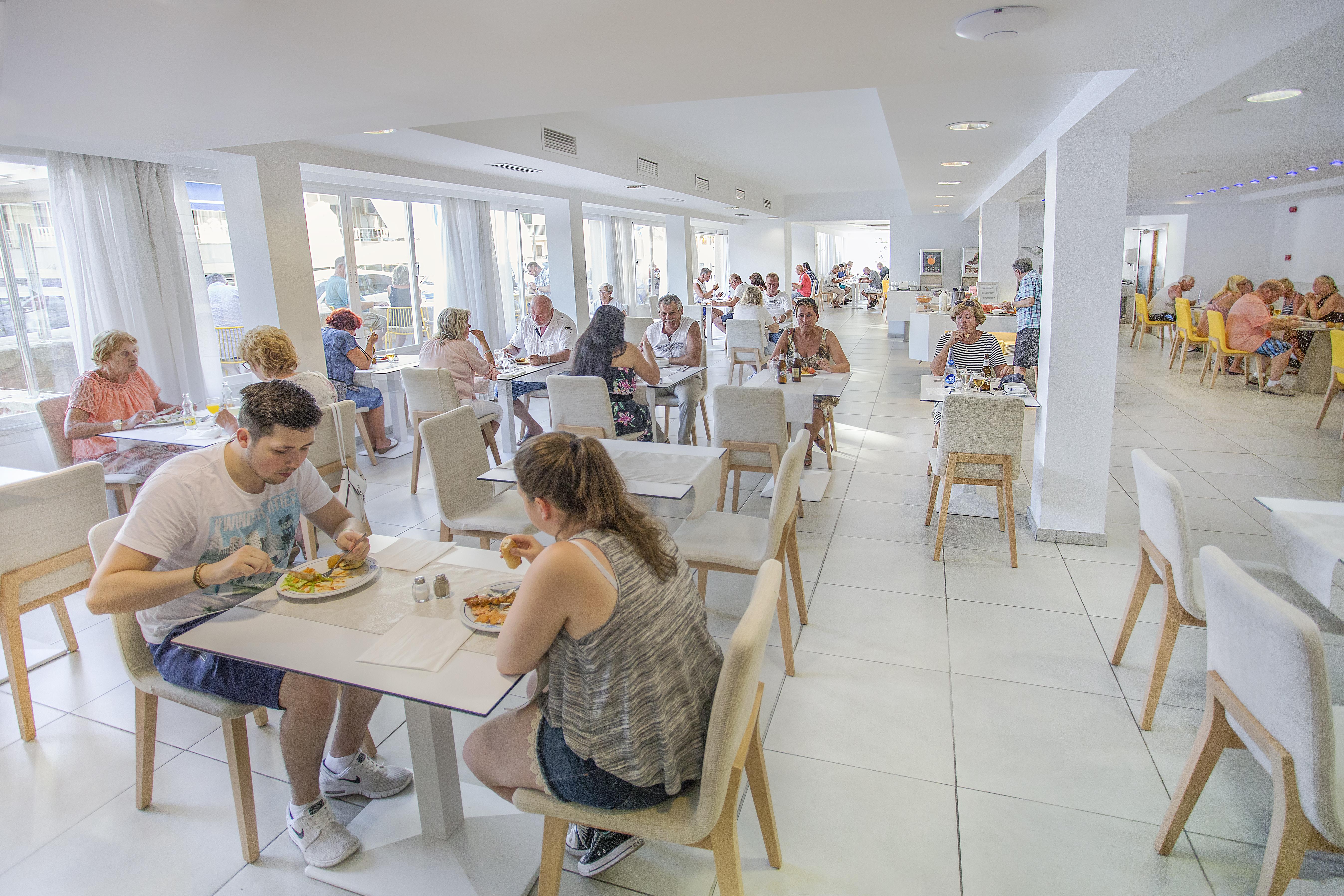 Hotel Sant Jordi ปลายาเดปัลมา ภายนอก รูปภาพ